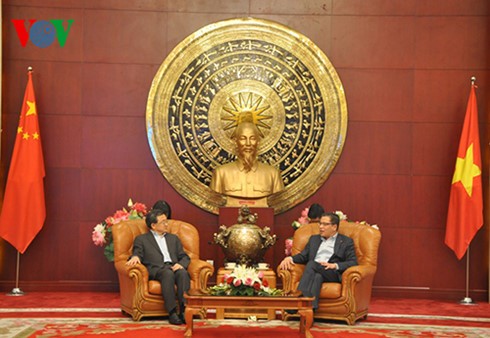 Giao lưu hữu nghị giữa Đại sứ quán Việt Nam tại Trung Quốc và Bộ Ngoại giao Trung Quốc - ảnh 1